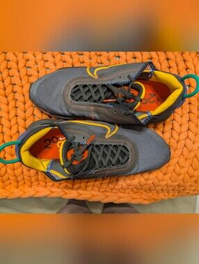 Nike Air Max 2090 US 10